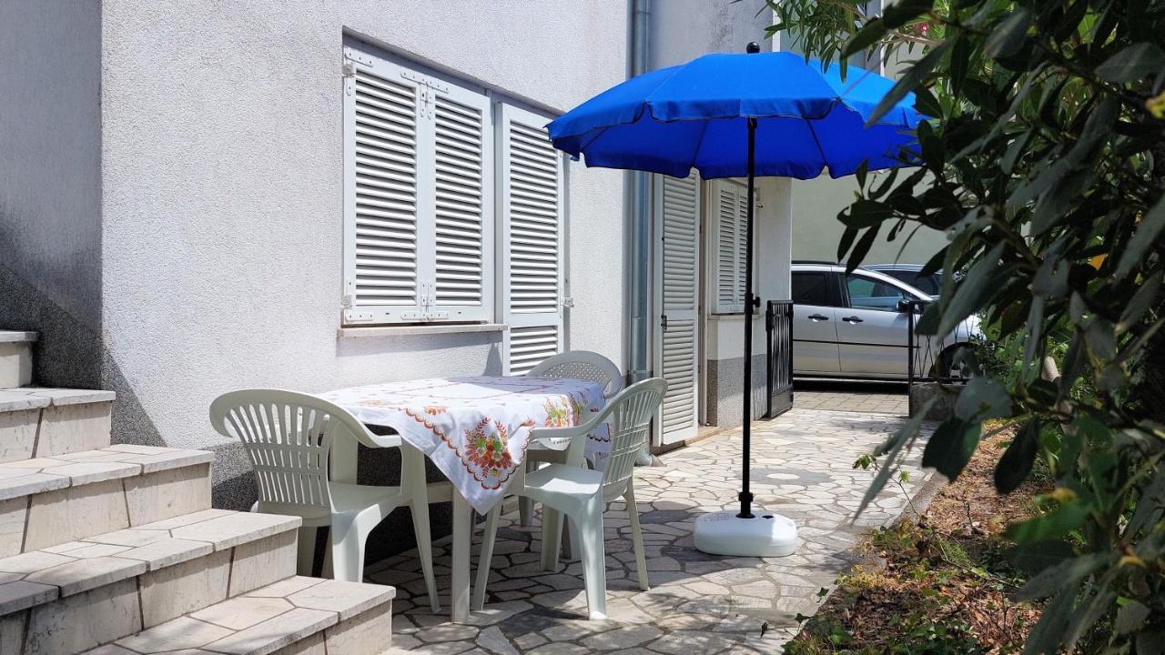 Apartman Crikvenica 30214 - Zulich Kültér fotó
